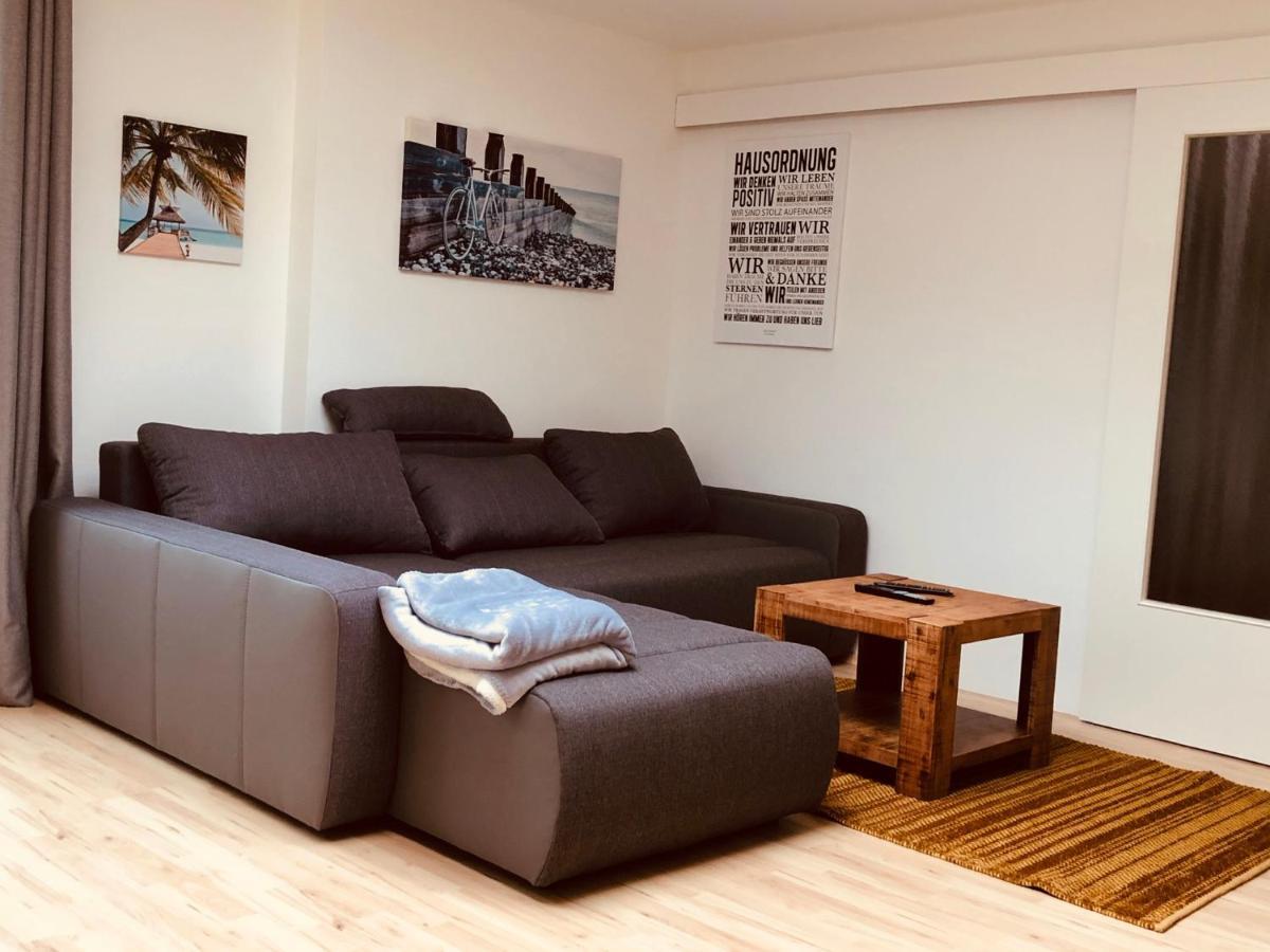 Loft Mit 2 Schlafzimmern Und E- Ladestation Lägenhet Fürth Exteriör bild