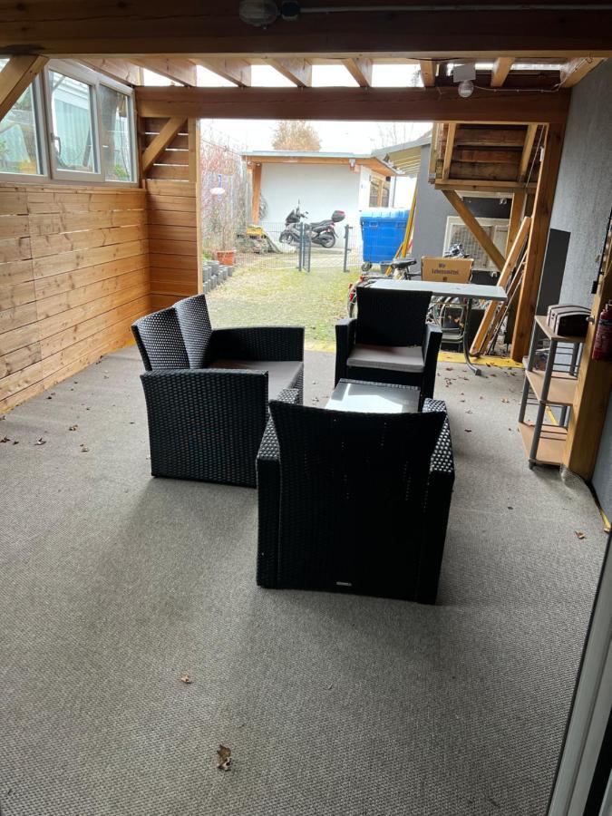 Loft Mit 2 Schlafzimmern Und E- Ladestation Lägenhet Fürth Exteriör bild