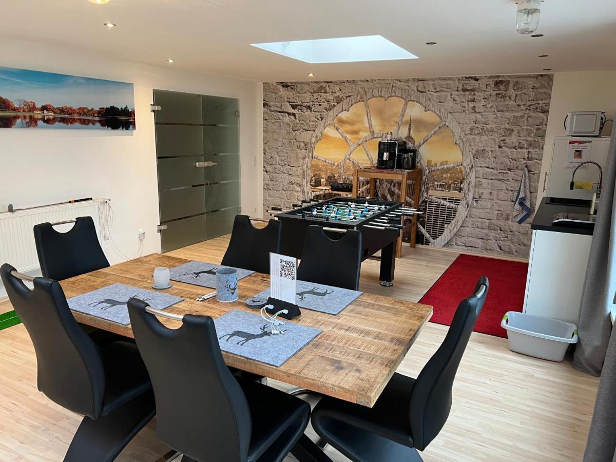 Loft Mit 2 Schlafzimmern Und E- Ladestation Lägenhet Fürth Exteriör bild