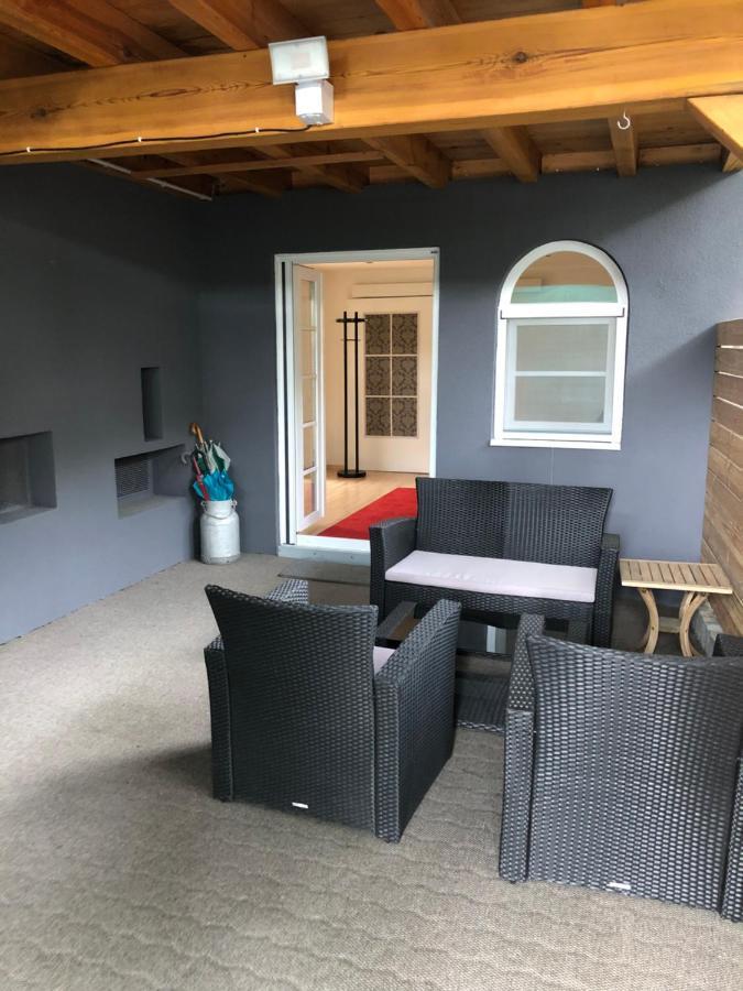 Loft Mit 2 Schlafzimmern Und E- Ladestation Lägenhet Fürth Exteriör bild