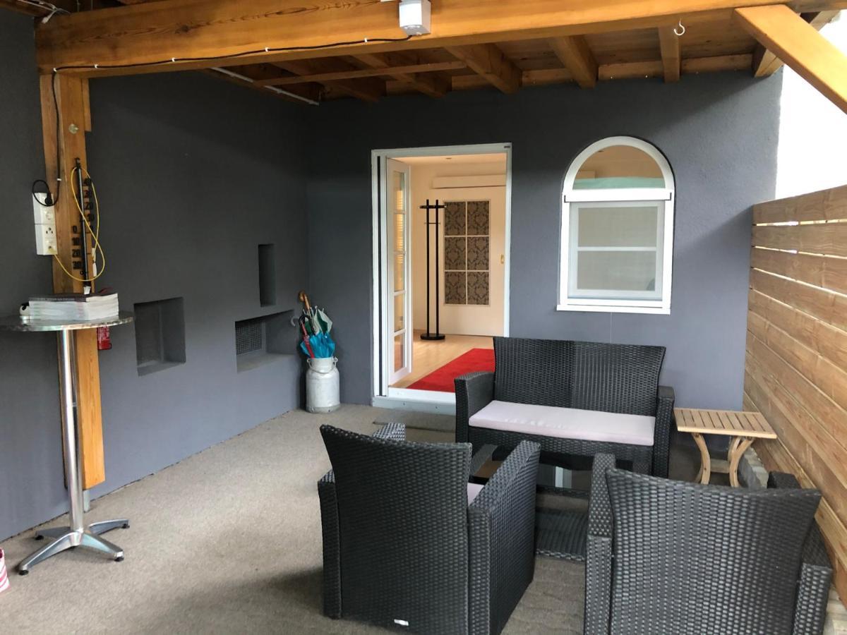 Loft Mit 2 Schlafzimmern Und E- Ladestation Lägenhet Fürth Exteriör bild